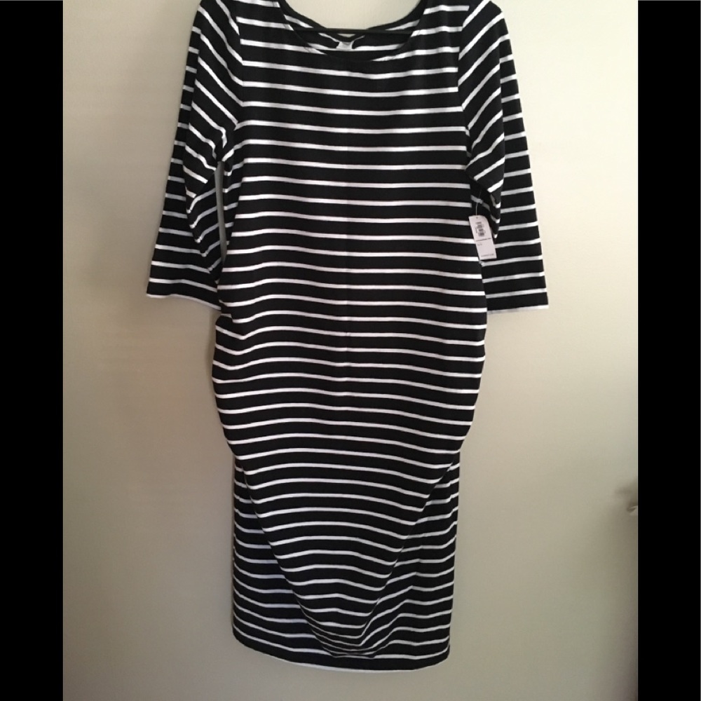 Old Navy maternity dress